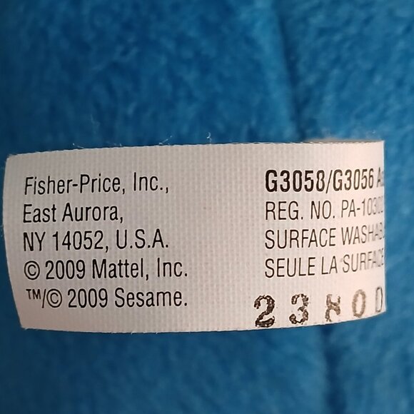 Sesame Street Cookie Monster Plush 14'in - Picture 6 of 6